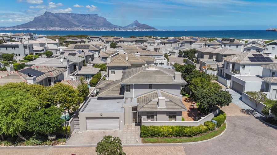 4 Bedroom Property for Sale in Sunset Beach Western Cape